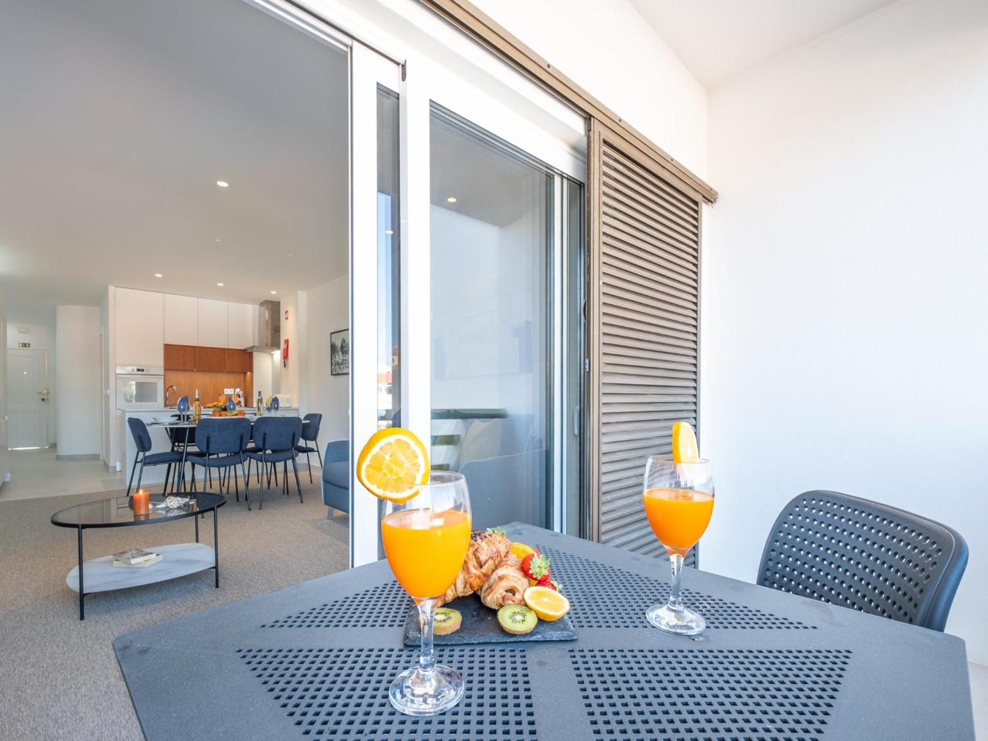 Apartment Modern Apartment, Sleeping 4 Albufeira